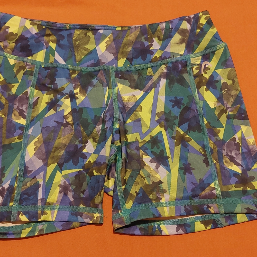 NWOT. HEAD compression womens shorts in Small